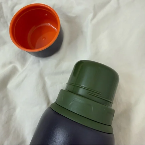 Stanley Outdoor Vacuum Bottle 1.1 quart/946ml - Picture 12 of 15
